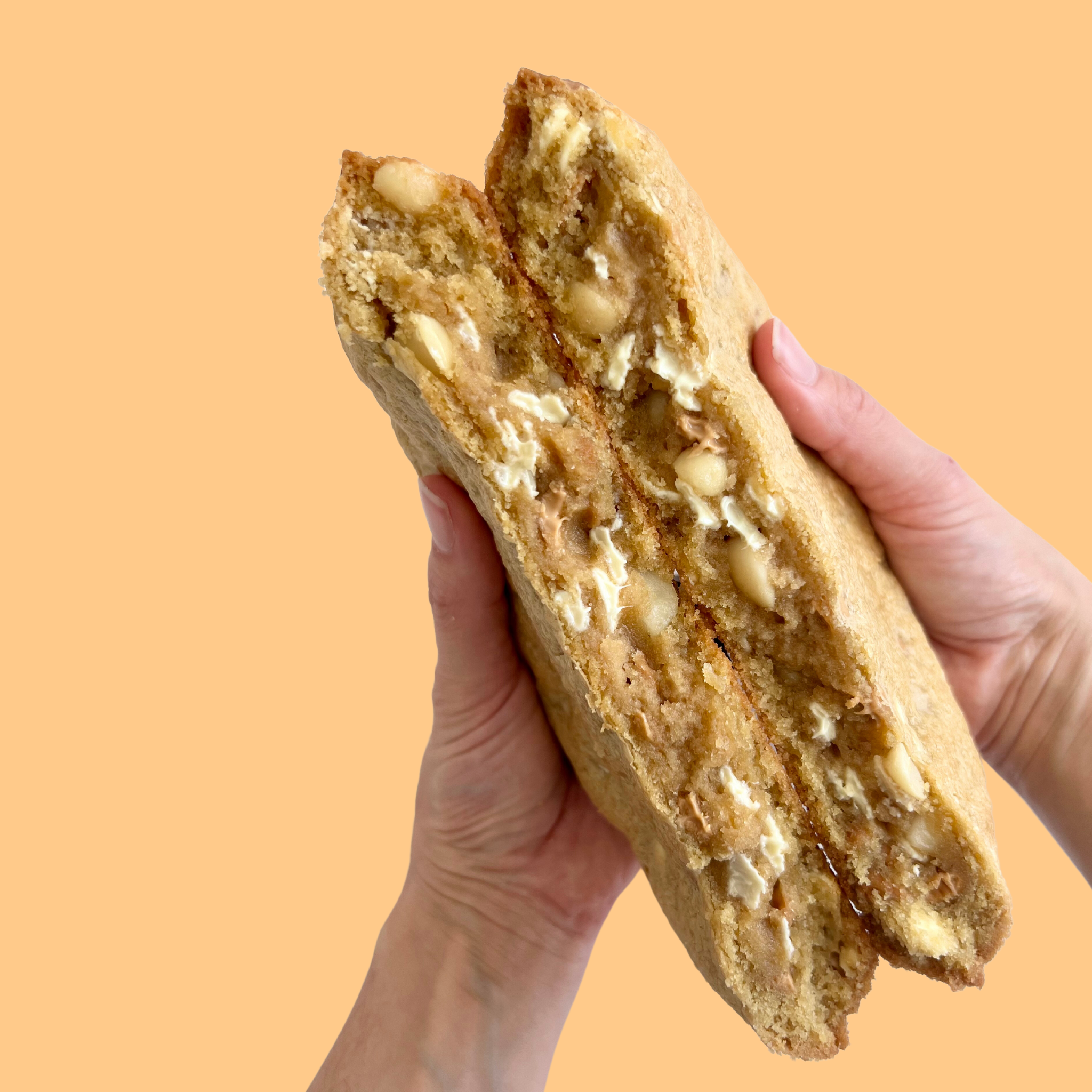 1 KG COOKIE - MACADAMIA WHITE CHOC